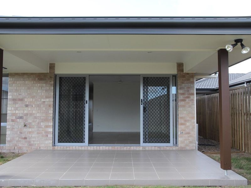 16 Lawson Road, Urraween QLD 4655