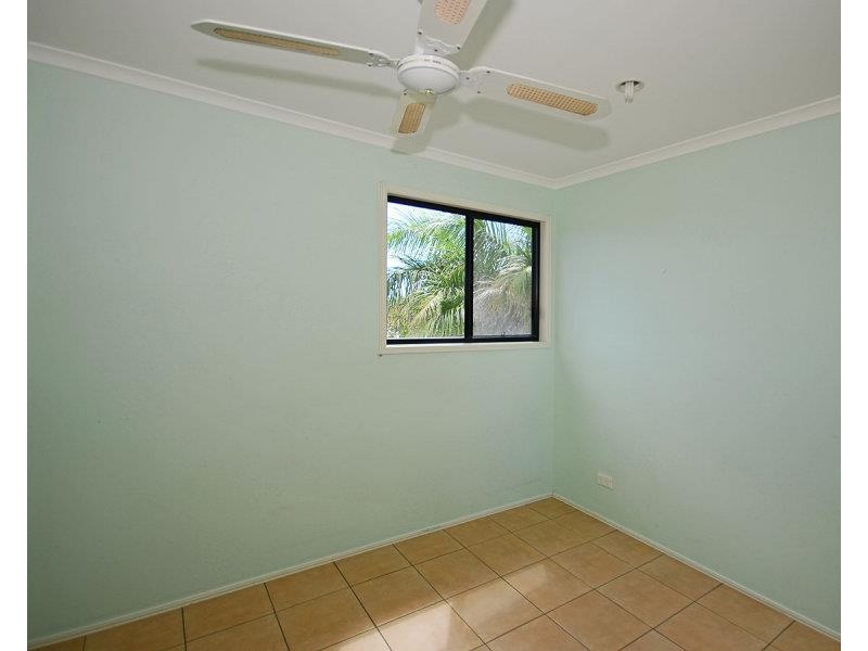 6 Wyuna Court, Urangan QLD 4655