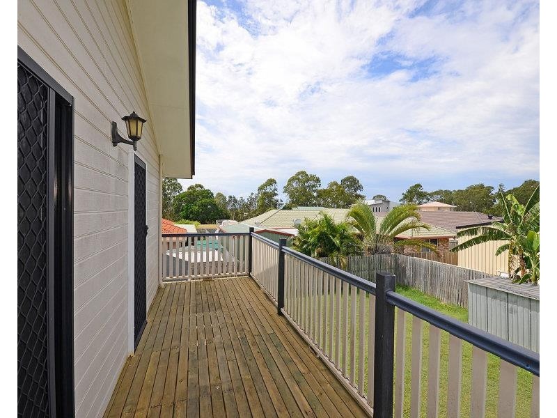 6 Wyuna Court, Urangan QLD 4655