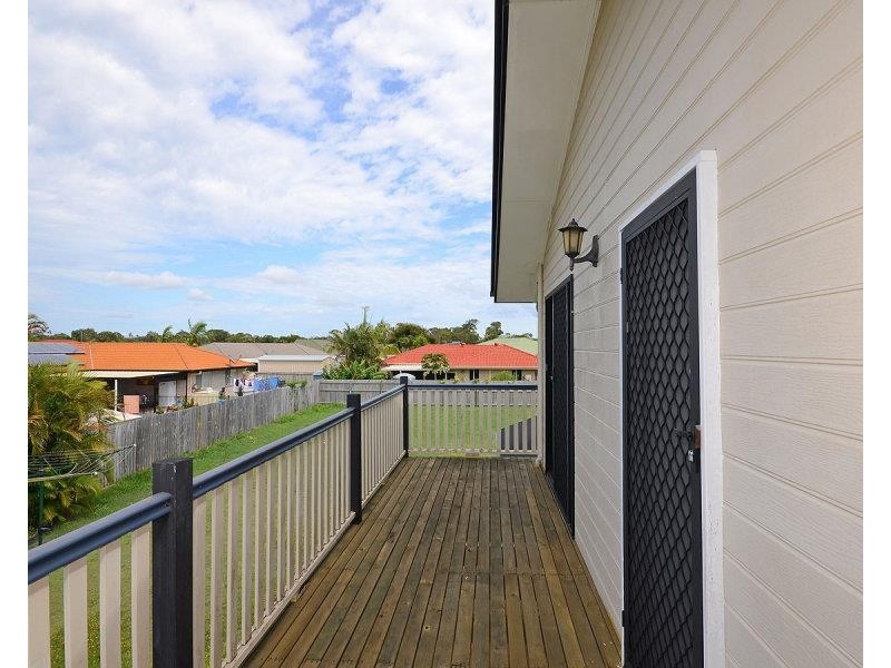 6 Wyuna Court, Urangan QLD 4655
