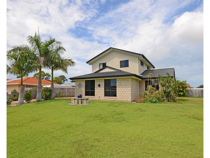 6 Wyuna Court, Urangan QLD 4655