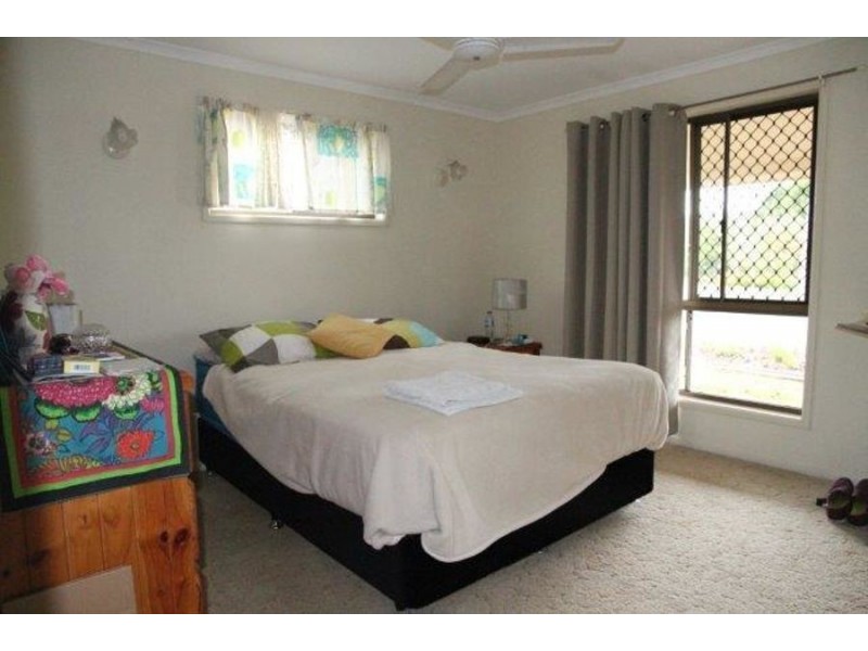 24 Warrego Court, Point Vernon QLD 4655