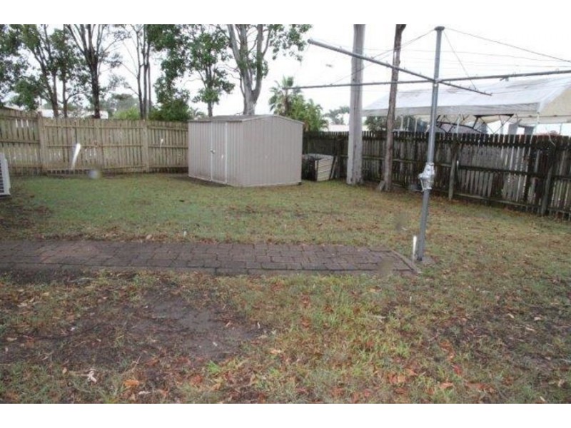 24 Warrego Court, Point Vernon QLD 4655