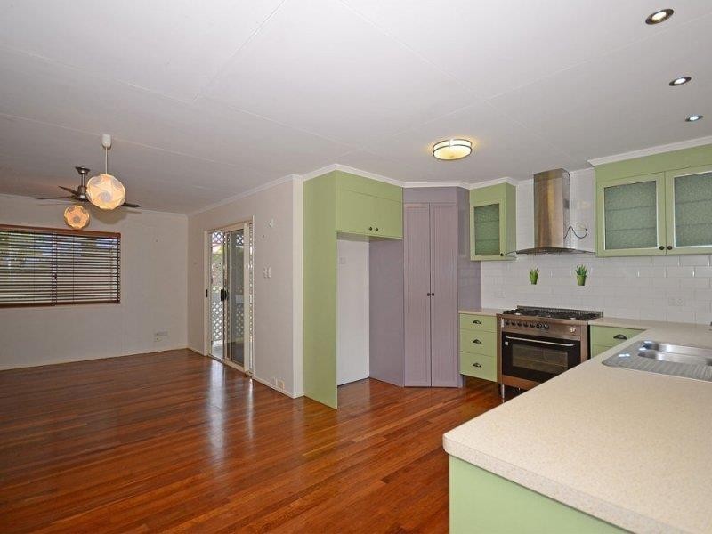 32 Neils Street, Pialba QLD 4655