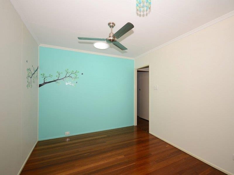 32 Neils Street, Pialba QLD 4655