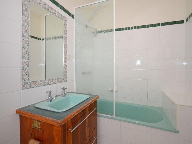 32 Neils Street, Pialba QLD 4655
