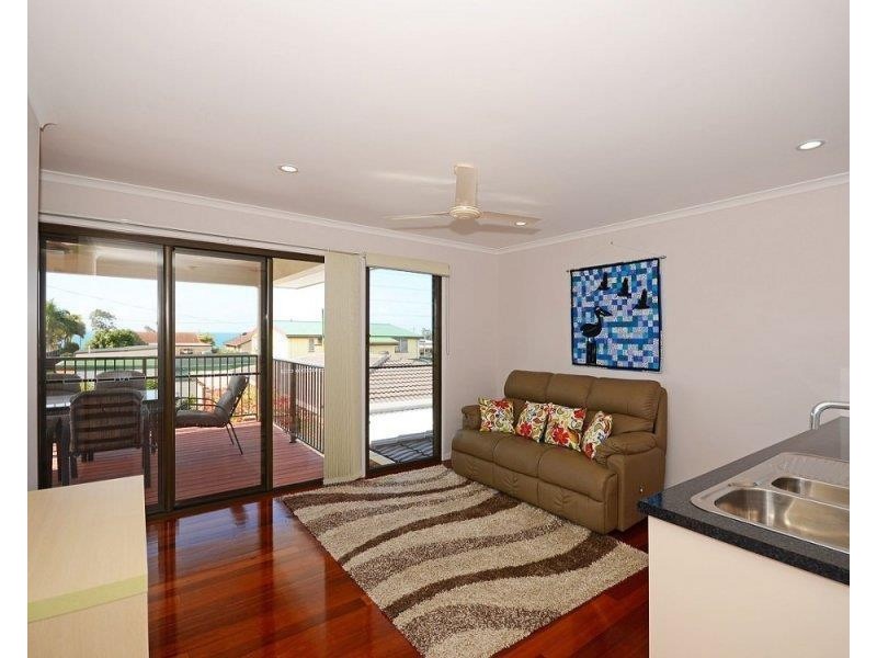 40 Helsham Street, Point Vernon QLD 4655