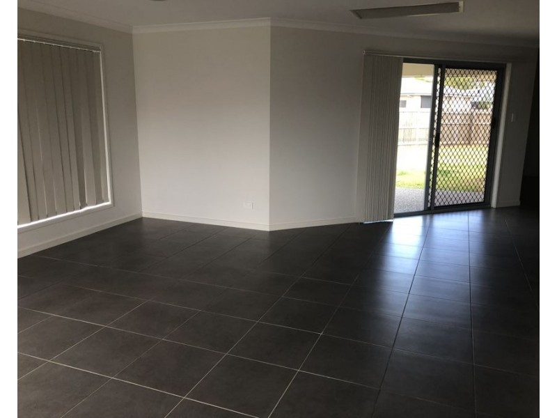 6 Serene Way, Wondunna QLD 4655