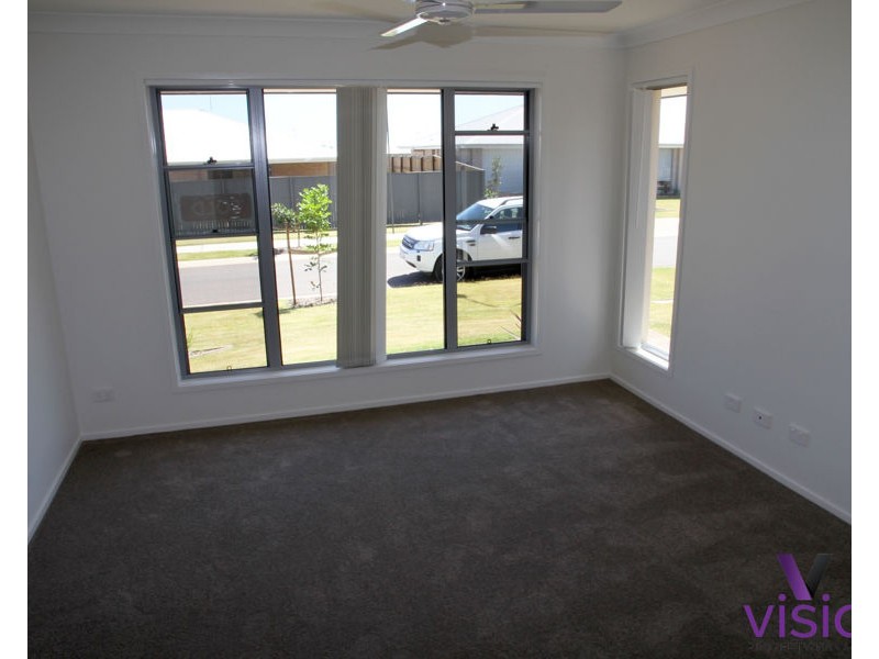 11 Maunsell Street, Urraween QLD 4655