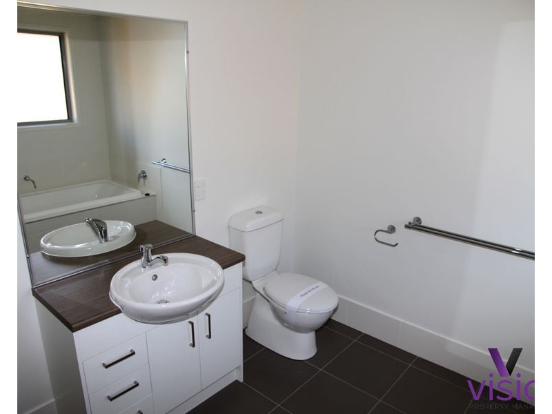 11 Maunsell Street, Urraween QLD 4655