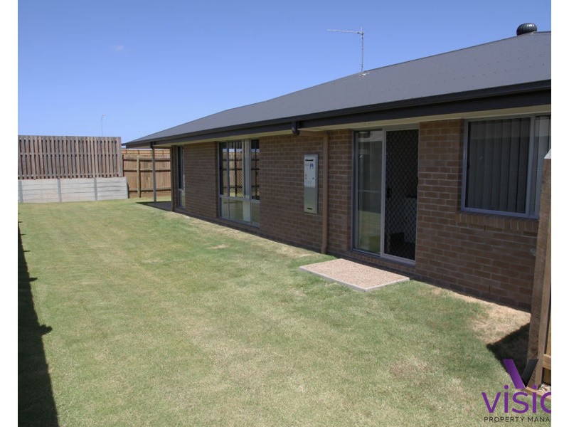 11 Maunsell Street, Urraween QLD 4655