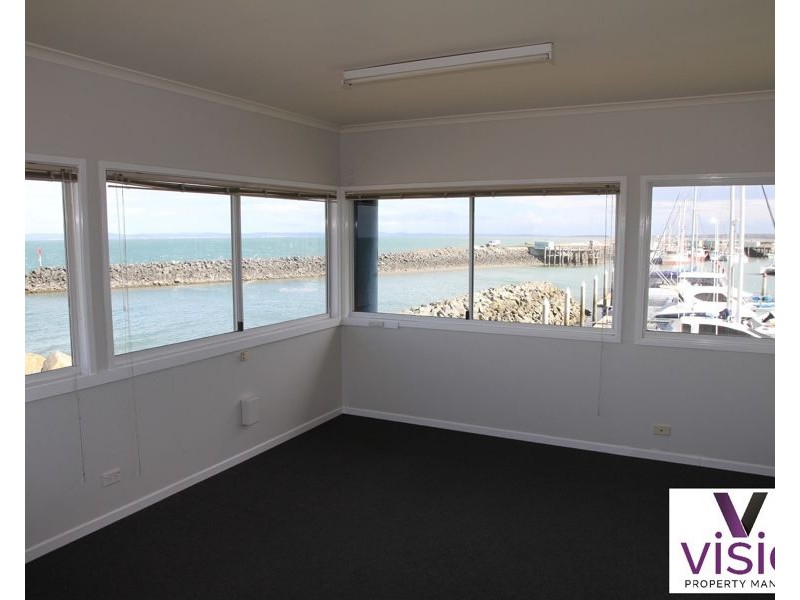 2 Buccaneer Drive, Urangan QLD 4655