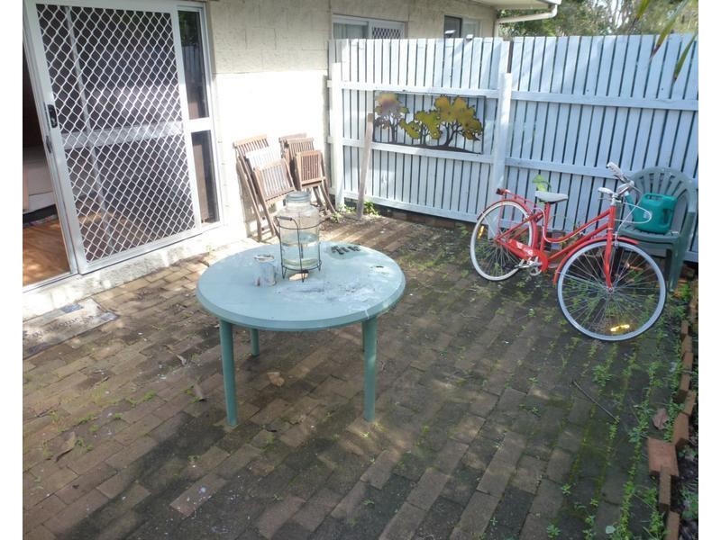 2/226 Cypress Street, Urangan QLD 4655