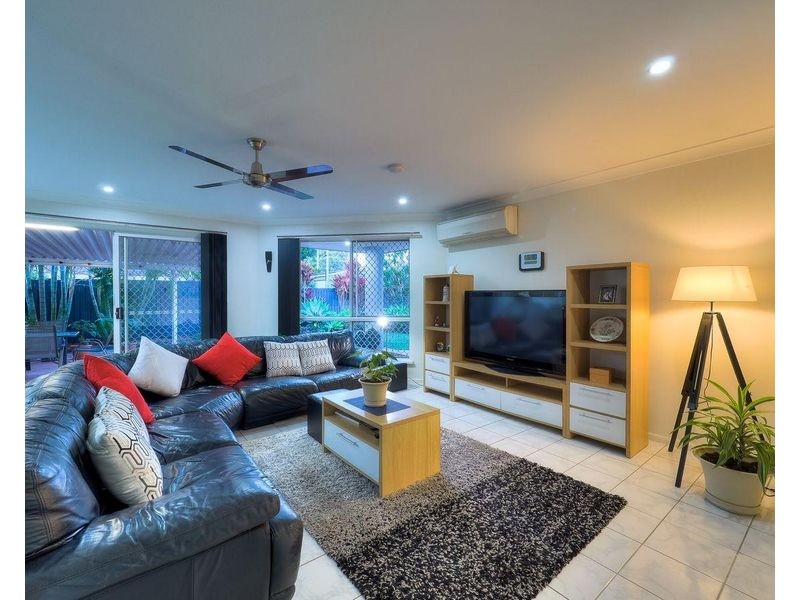 65 Snapper Street, Kawungan QLD 4655