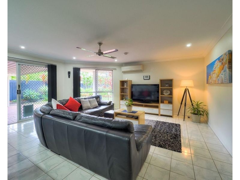 65 Snapper Street, Kawungan QLD 4655