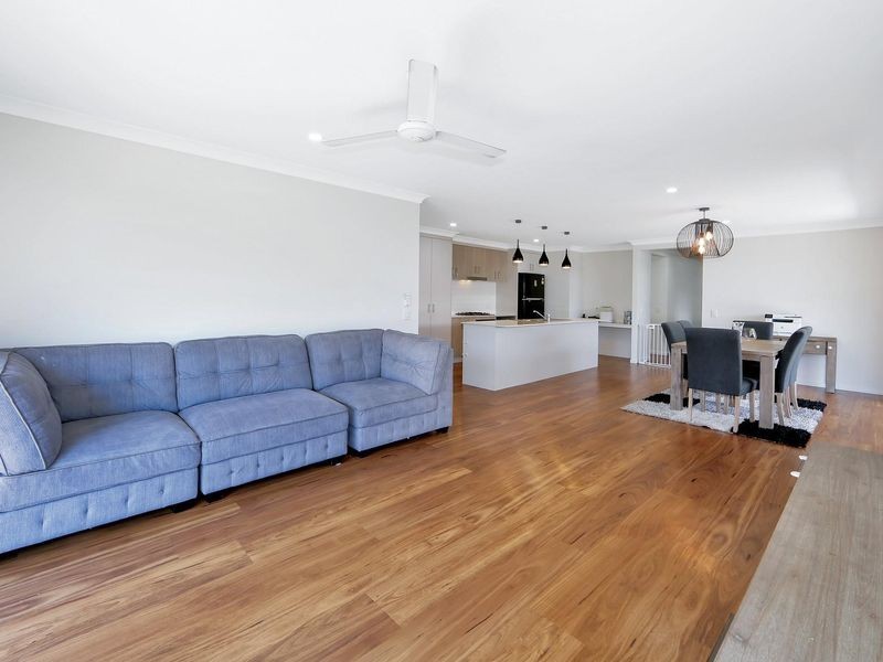 24 O’Connell Parade, Urraween QLD 4655