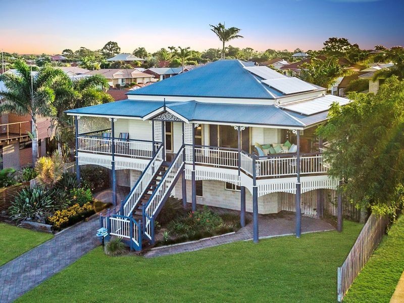 685 Charlton Esplanade, Urangan QLD 4655