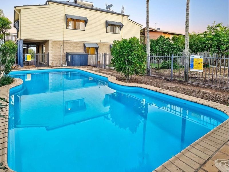 685 Charlton Esplanade, Urangan QLD 4655