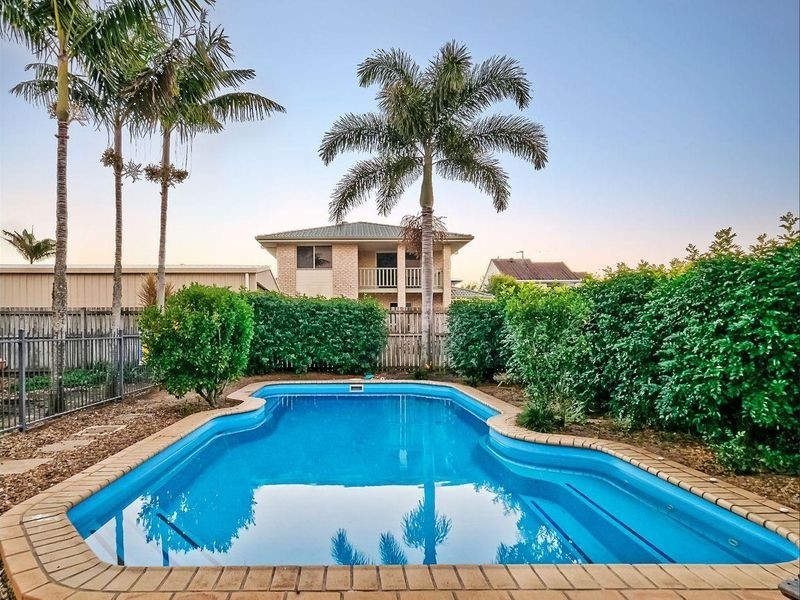 685 Charlton Esplanade, Urangan QLD 4655