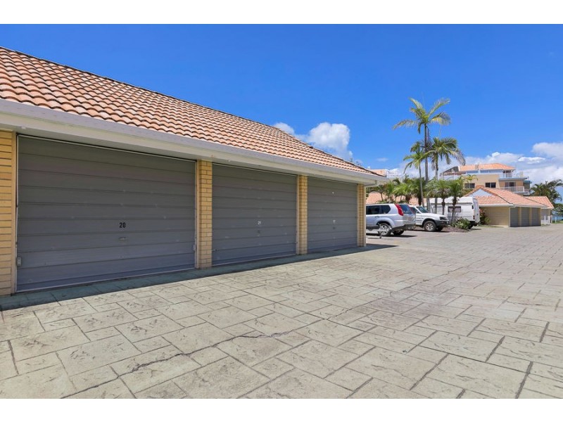20/17 Buccaneer Drive, Urangan QLD 4655