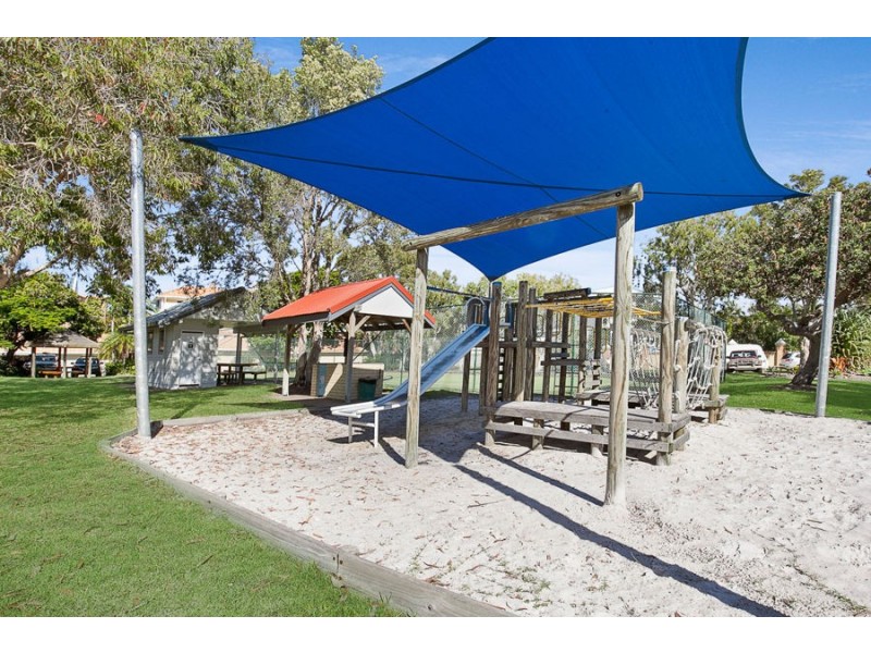 20/17 Buccaneer Drive, Urangan QLD 4655