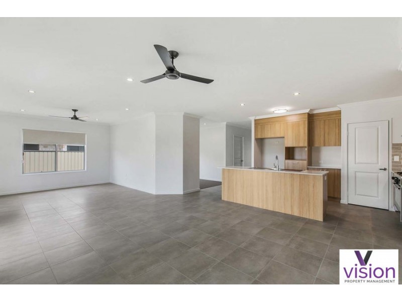 43 North Shore Avenue, Toogoom QLD 4655