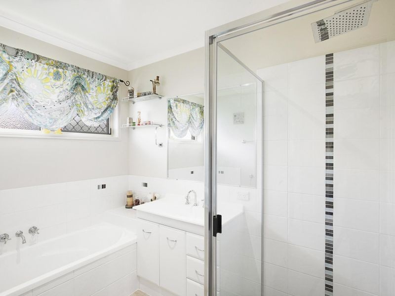 10 Kensi Court, Point Vernon QLD 4655