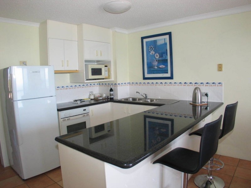 108/17 Buccaneer Drive,, Urangan QLD 4655