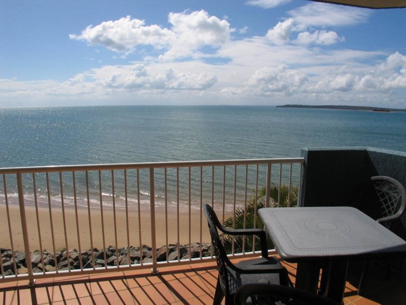 108/17 Buccaneer Drive,, Urangan QLD 4655
