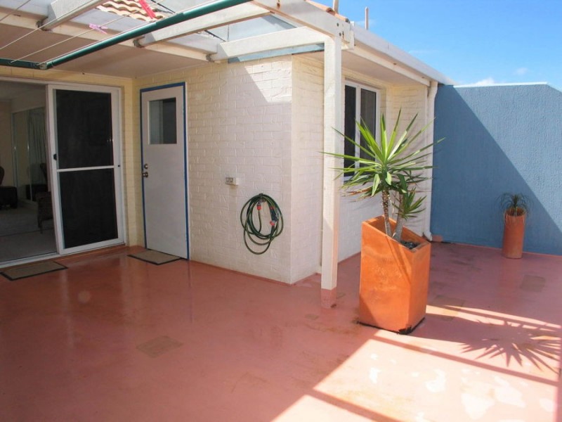 108/17 Buccaneer Drive,, Urangan QLD 4655