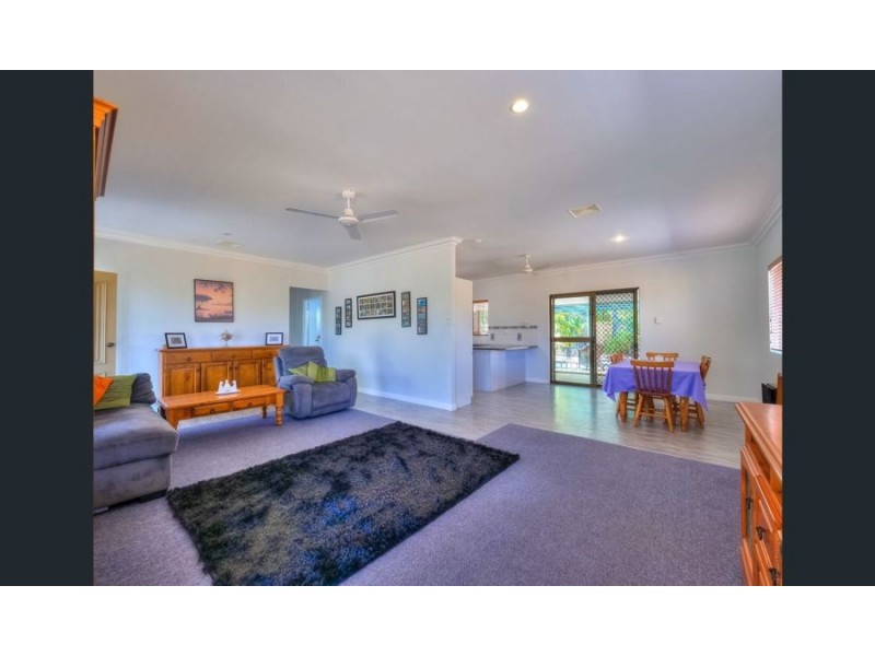 6 Garden Drive, Urangan QLD 4655