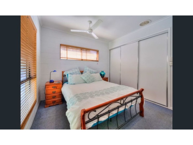 6 Garden Drive, Urangan QLD 4655