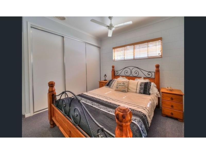 6 Garden Drive, Urangan QLD 4655