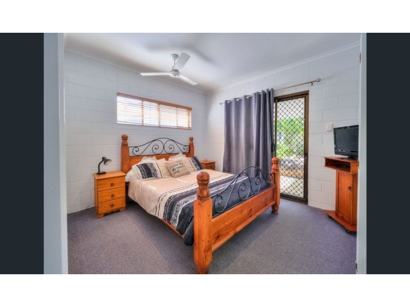 6 Garden Drive, Urangan QLD 4655
