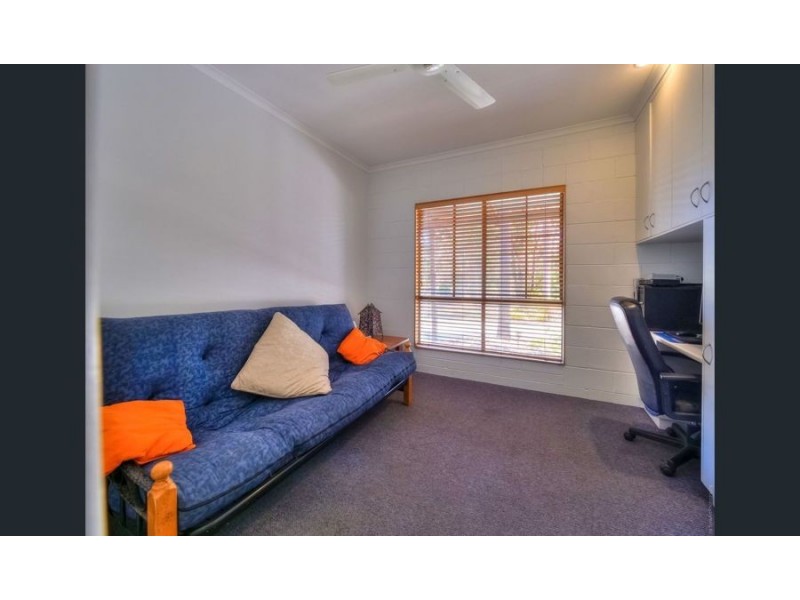 6 Garden Drive, Urangan QLD 4655