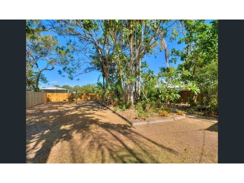 6 Garden Drive, Urangan QLD 4655