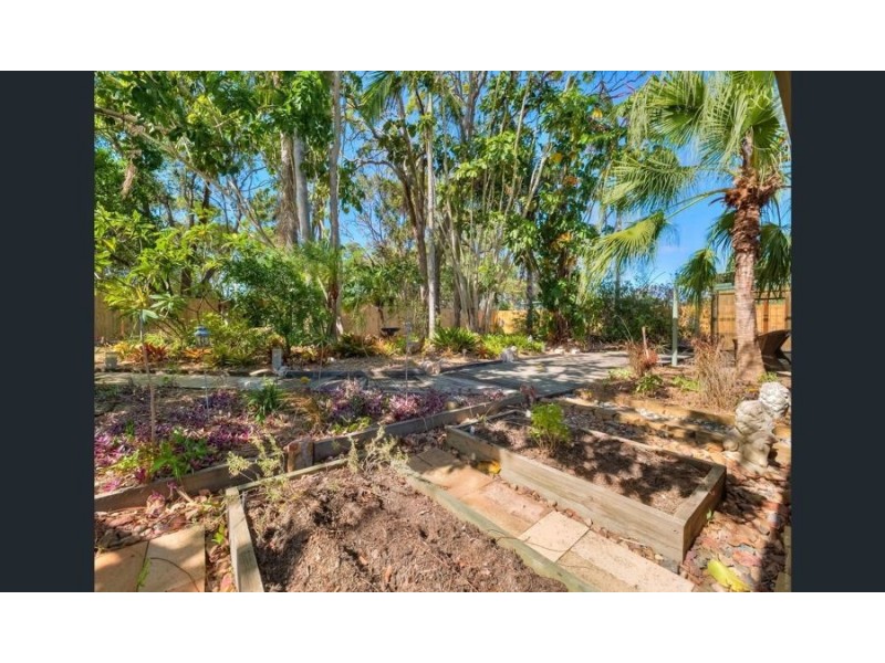 6 Garden Drive, Urangan QLD 4655