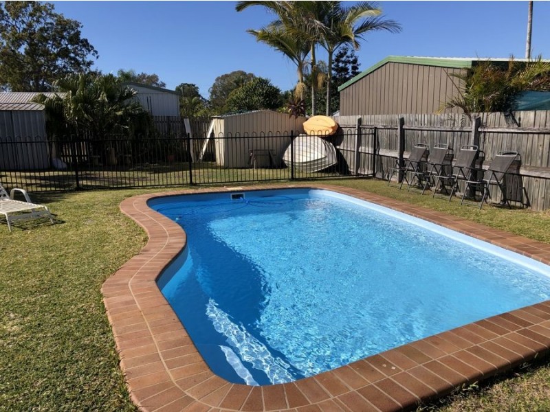 22 Acacia Street, Point Vernon QLD 4655