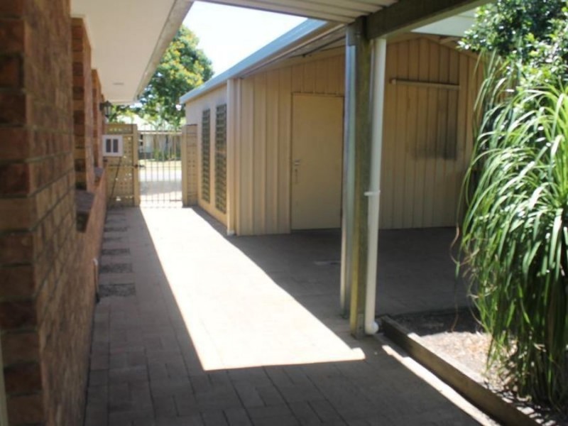 22 Acacia Street, Point Vernon QLD 4655
