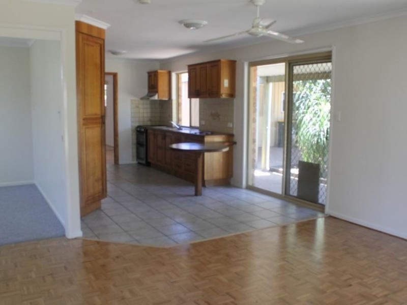 22 Acacia Street, Point Vernon QLD 4655