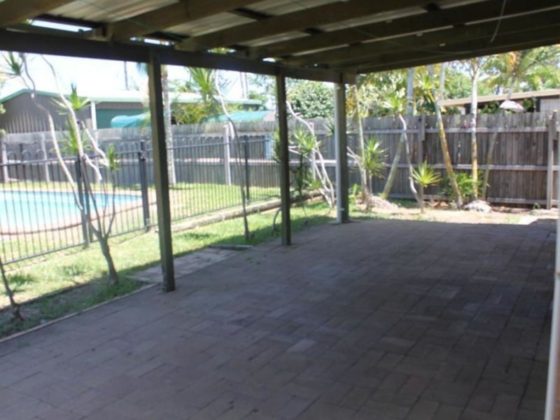 22 Acacia Street, Point Vernon QLD 4655