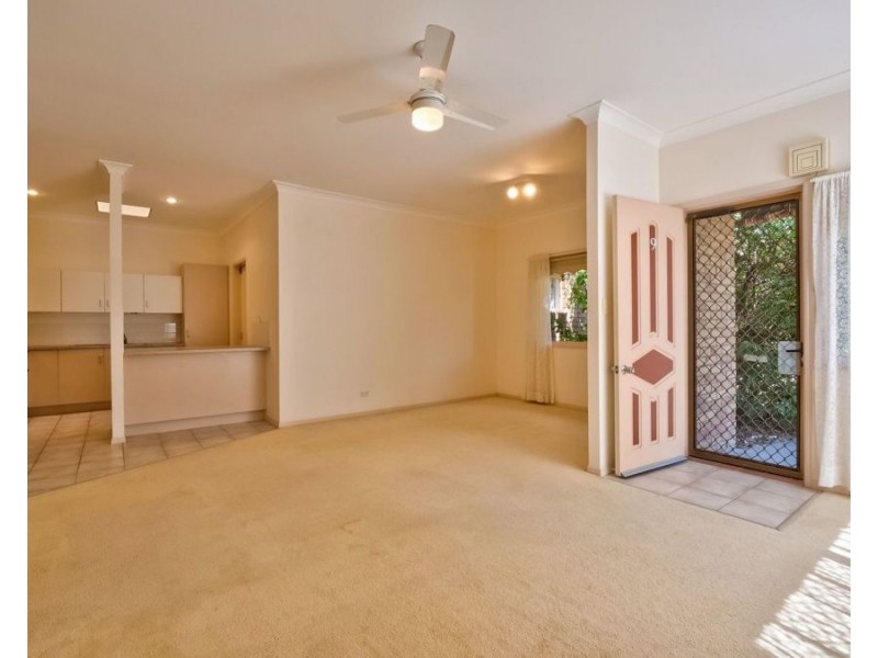 9/119 Freshwater Street, Torquay QLD 4655