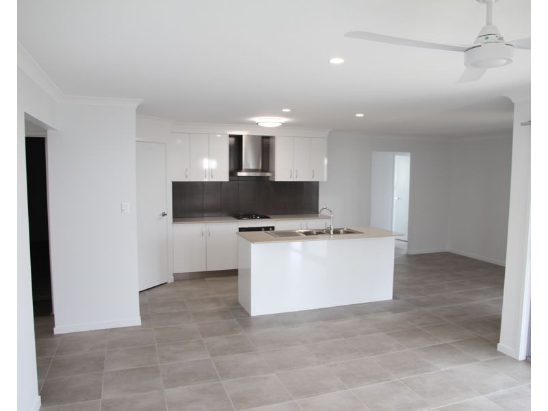 41 Hythe Street, Pialba QLD 4655