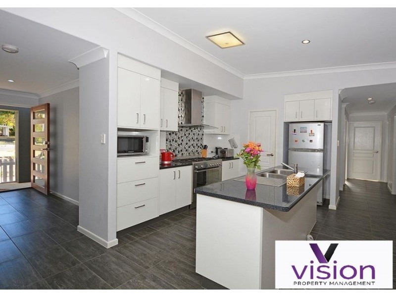 27 Spence Street, Point Vernon QLD 4655