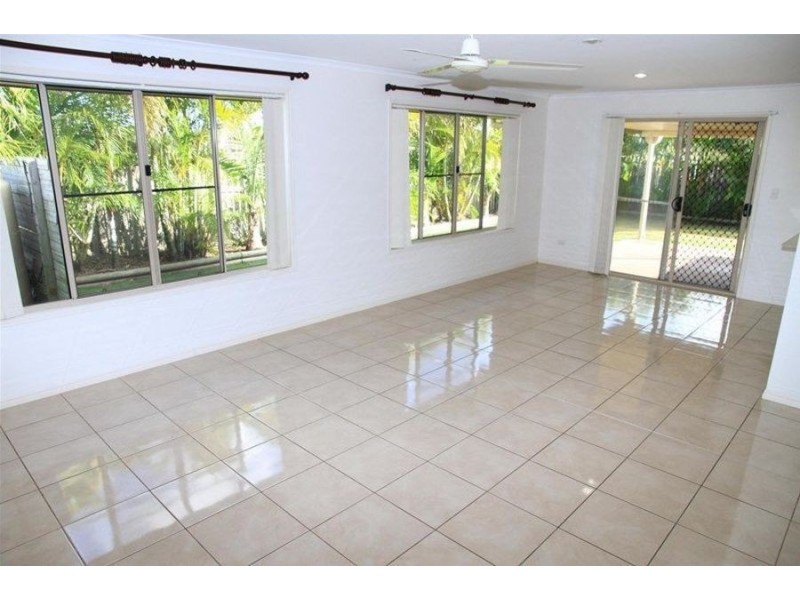 55 Bounty Circuit, Eli Waters QLD 4655