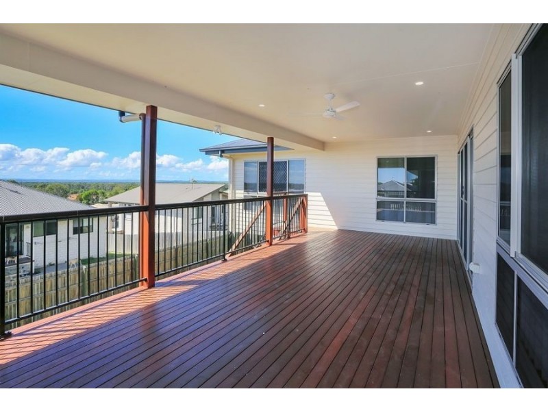 25 Sandy View Drive, Nikenbah QLD 4655