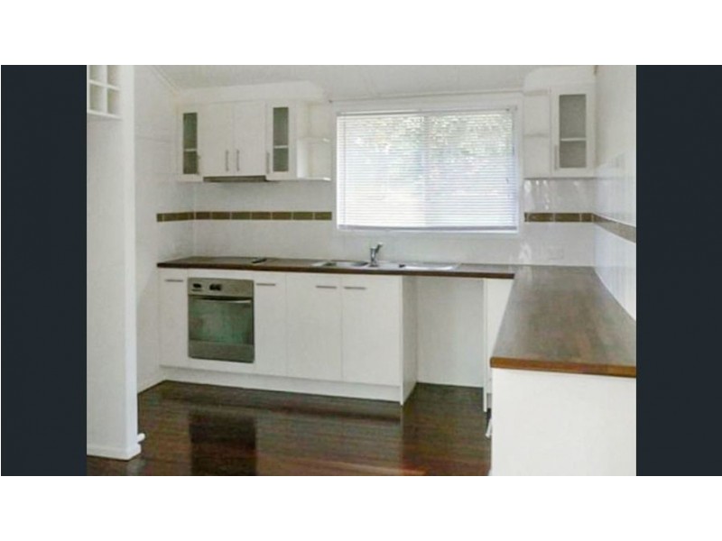 46 King St, Urangan QLD 4655