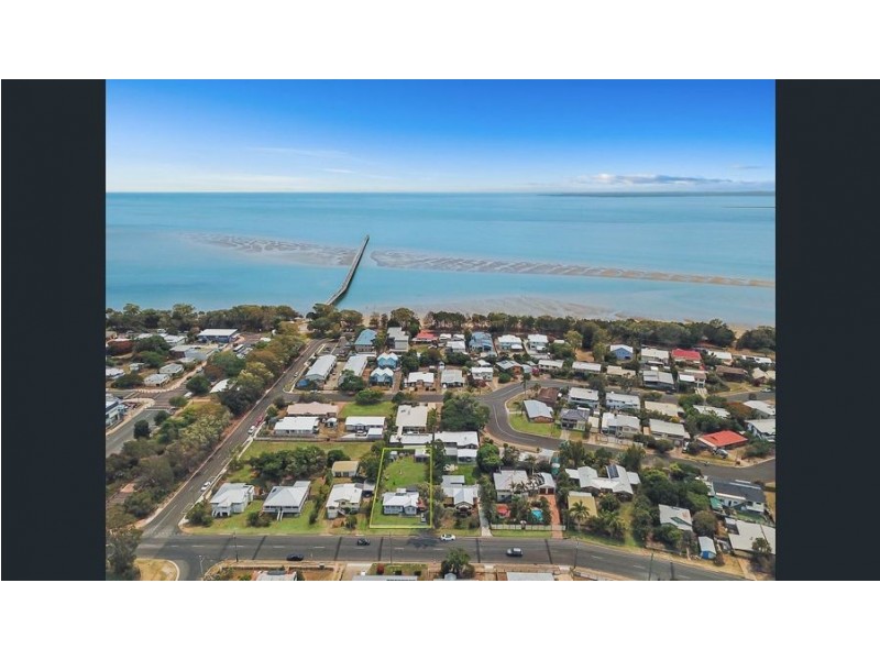 46 King St, Urangan QLD 4655