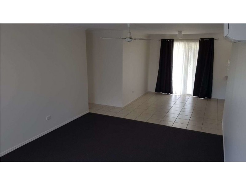 10 Elliot Court, Eli Waters QLD 4655