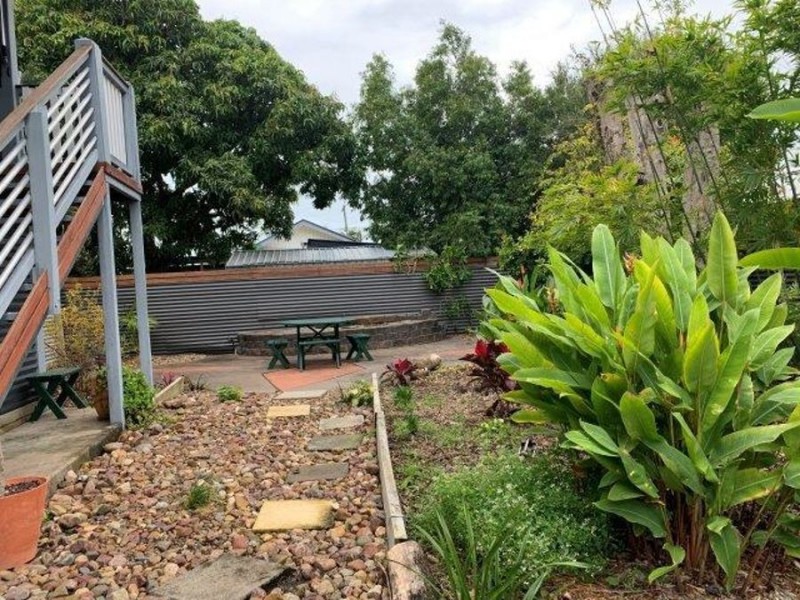4 Porter Street, Point Vernon QLD 4655